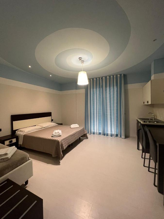 Hotel Leonardo Чезенатіко Екстер'єр фото