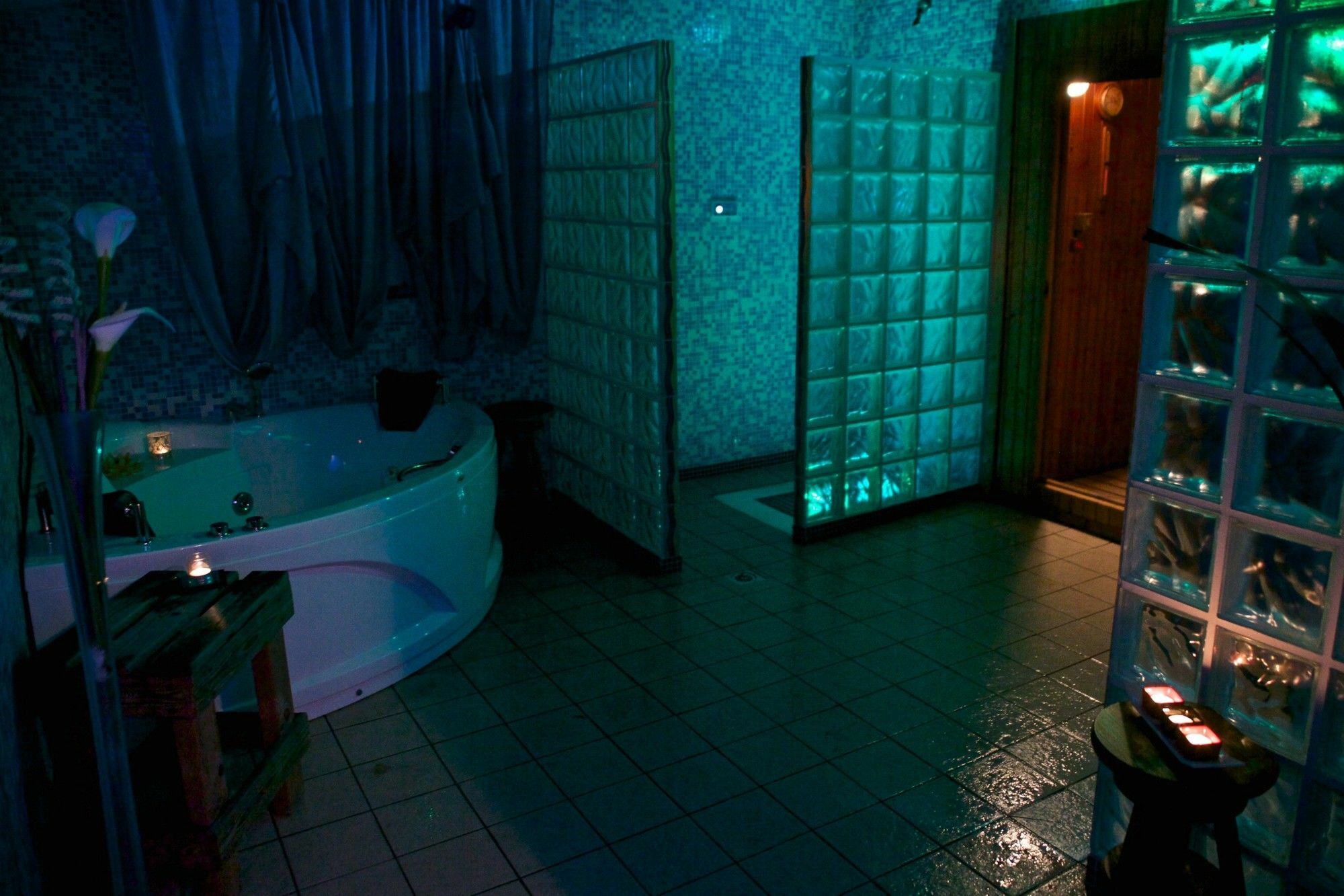 Hotel Leonardo Чезенатіко Екстер'єр фото